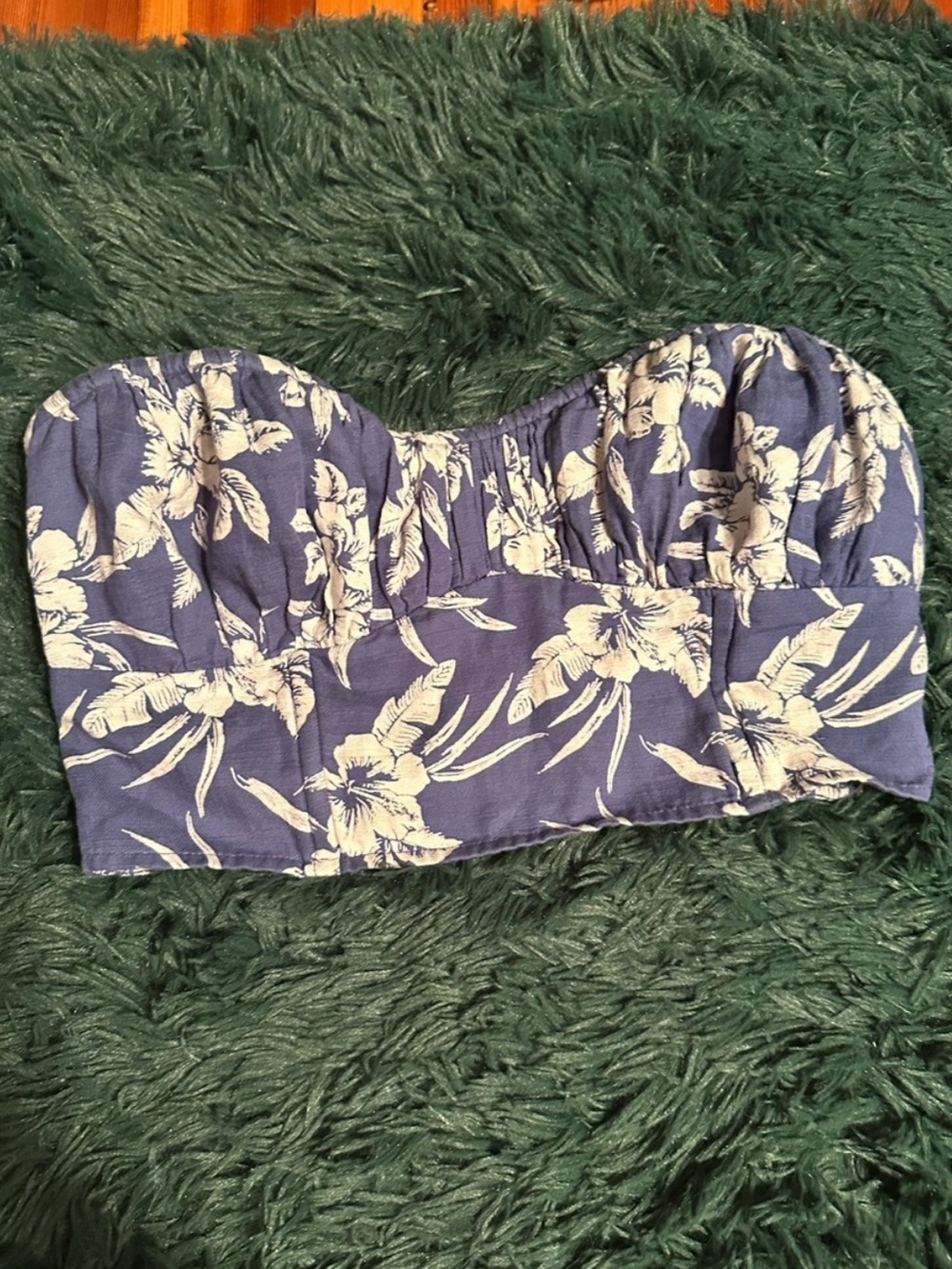 3/$25 ✨ American Eagle Floral Strapless Bustier Crop Top Blue White Women’s Medi